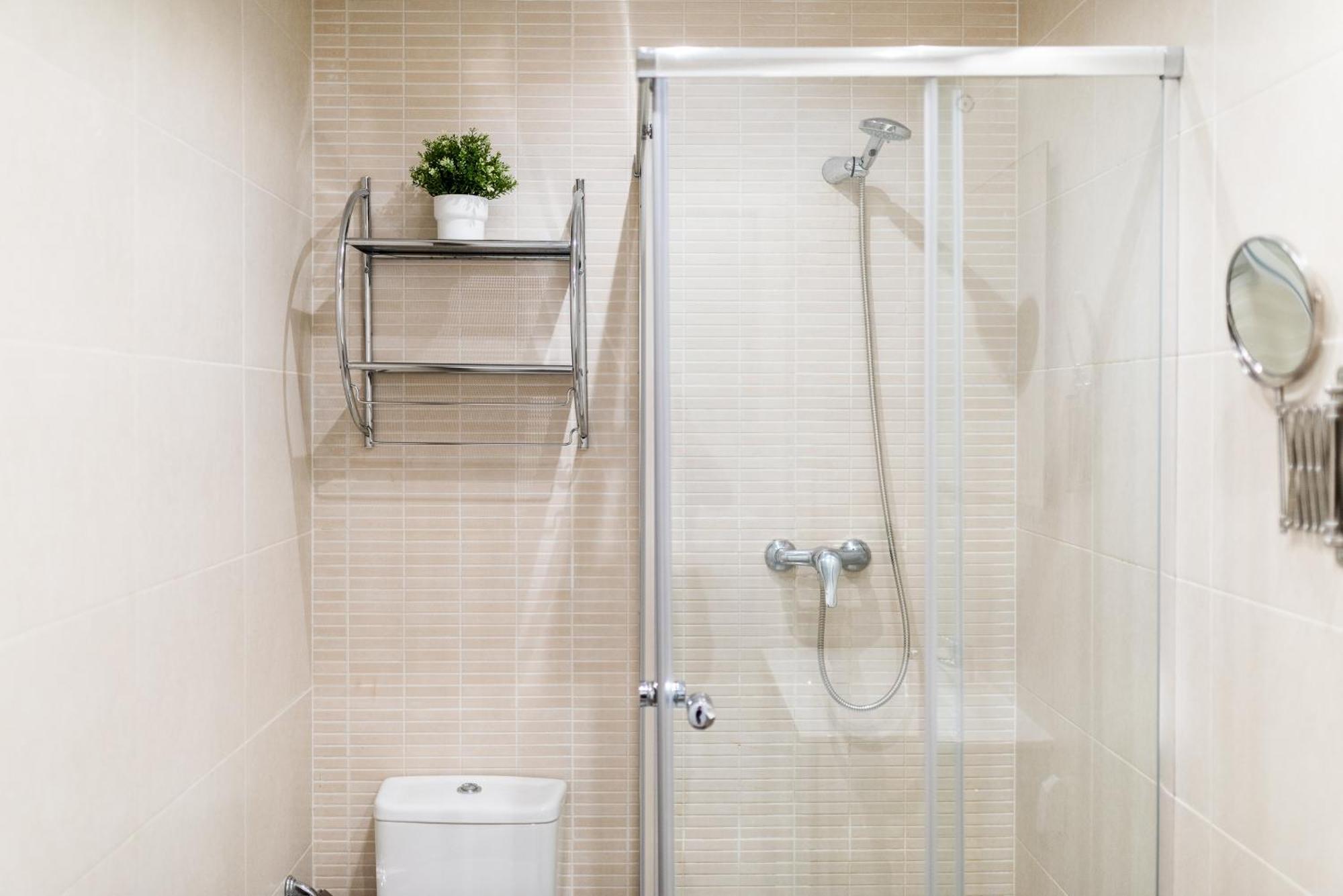 Wekey Homes Granada, Elvira Suites Centro Buitenkant foto